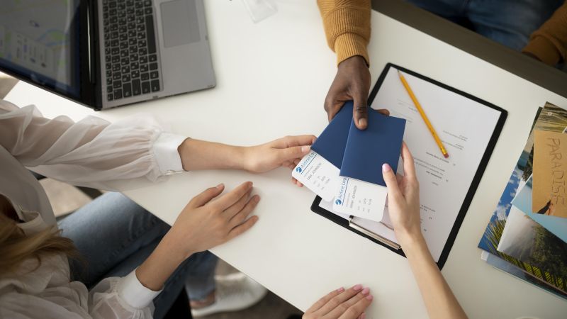 U.S. visitor visa for visiting relatives: Document checklist and interview strategy
