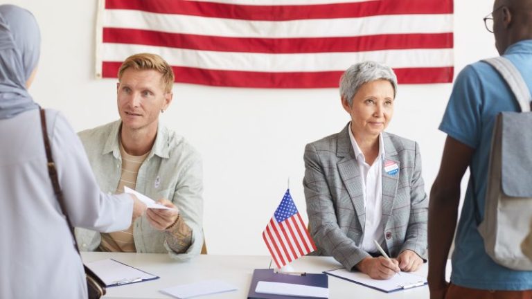 What Jobs Can You Do When Immigrating to the US Without a Degree? – First Consulting Group